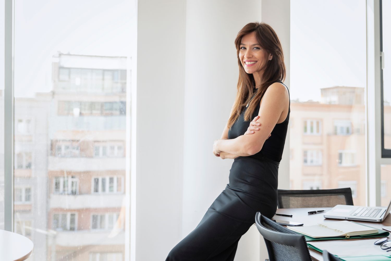 Alpharetta Concierge Gynecology model with brown hair